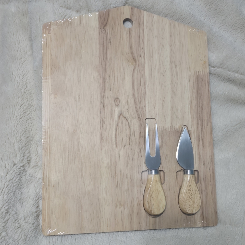 NEW Wooden Charcuterie Cheese Board with Utensils Holiday Hostess